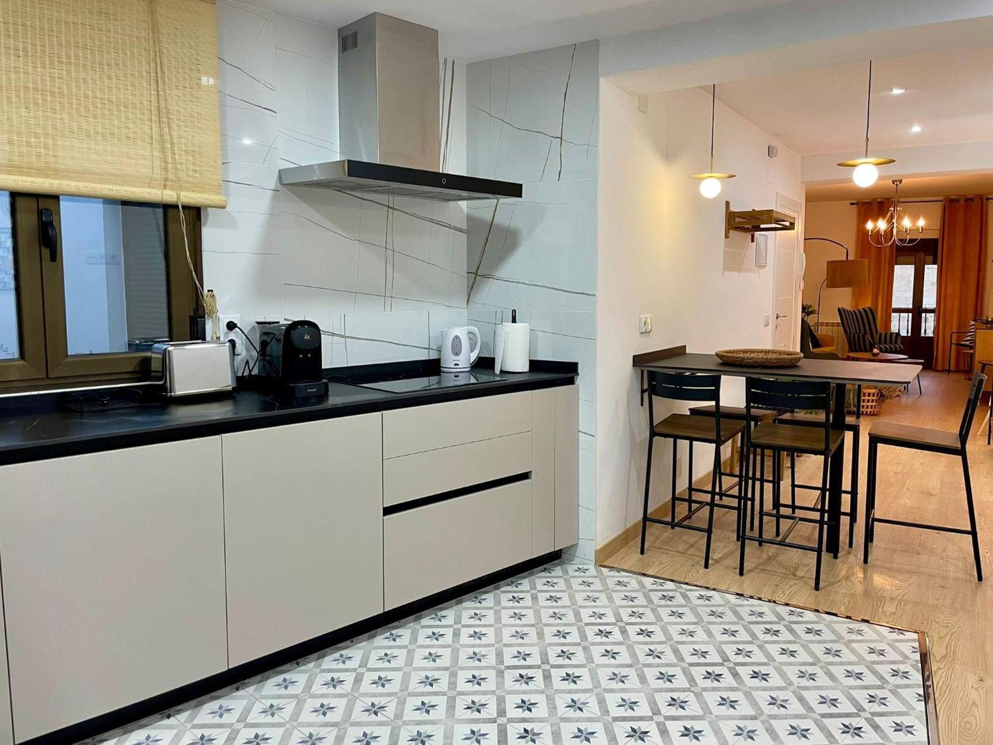 Vut Condes Garaje Privado Apartment